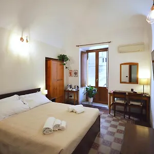 https://bb-antica-profumeria.catania-hotels.net