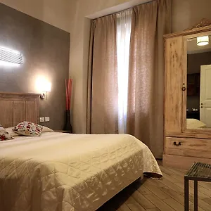 https://la-locanda-del-salimbecco.it-tuscanyhotel.com